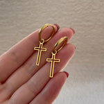 Boucles d'oreilles créoles plaquées croix gothique pour femmes, en acier inoxydable